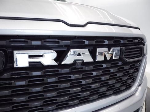Used 2025 RAM 1500 Big Horn AWD/4WD image 4