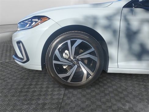 New 2026 Volkswagen Jetta SEL image 9