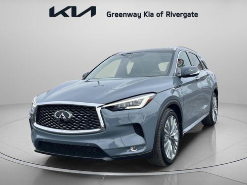 Used 2024 INFINITI QX50 Sensory image 3