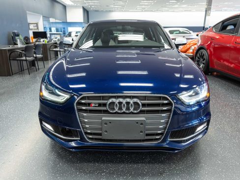 Used 2013 Audi S4 Prestige AWD/4WD image 2