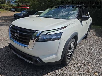 Used 2023 Nissan Pathfinder Platinum