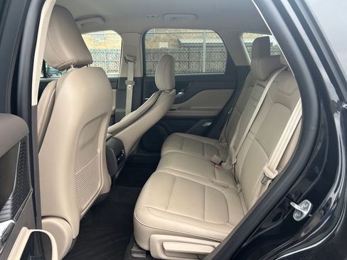 Used 2022 Lincoln Corsair FWD image 3