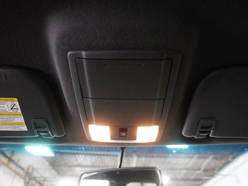 Used 2015 Ford F250 Lariat w/ Chrome Package image 27