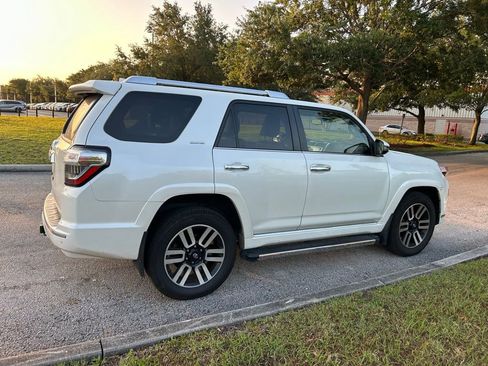 Used 2021 Toyota 4Runner Limited AWD/4WD image 5