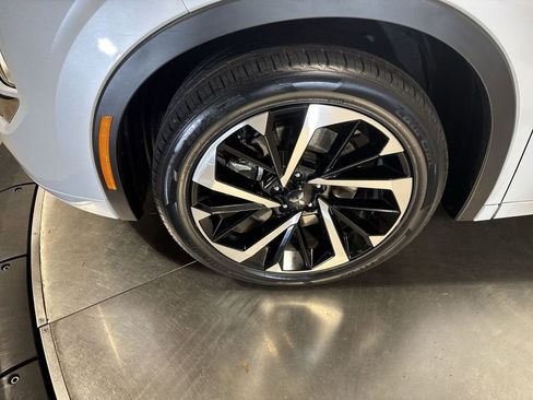 Used 2023 Mitsubishi Outlander SEL image 10