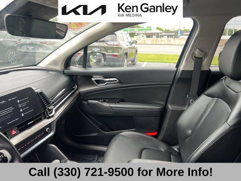 Certified 2025 Kia Sportage EX FWD image 40