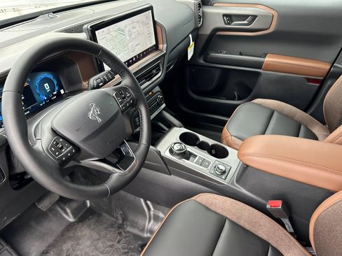 New 2025 Ford Bronco Sport Outer Banks w/ Sasquatch Outer Banks Package image 9