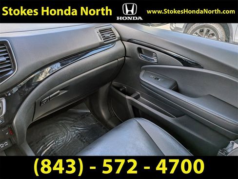 Certified 2022 Honda Pilot Touring image 19