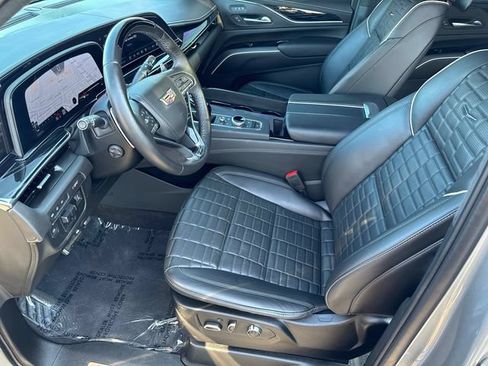 Certified 2023 Cadillac Escalade V AWD/4WD image 22