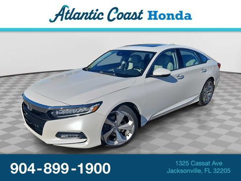 Certified 2018 Honda Accord Touring image 1