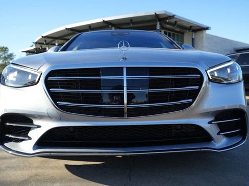 Certified 2024 Mercedes-Benz S 580 4MATIC Sedan image 11