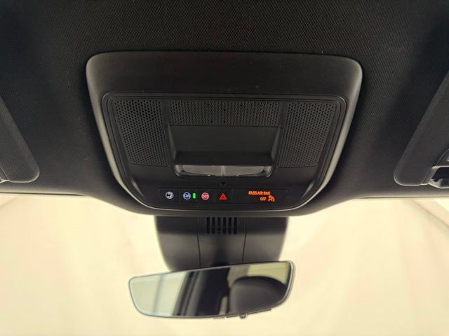 Used 2026 Chevrolet Silverado EV LT AWD/4WD image 45