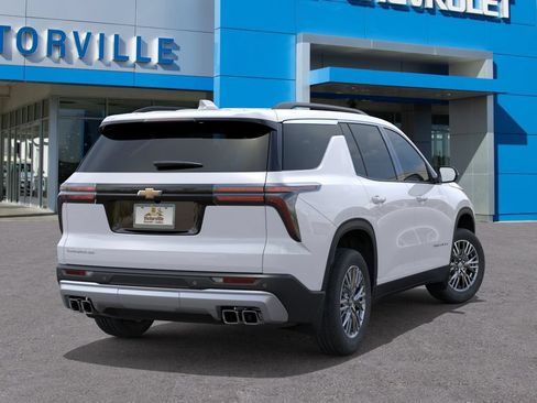 New 2027 Chevrolet Traverse LT FWD image 4
