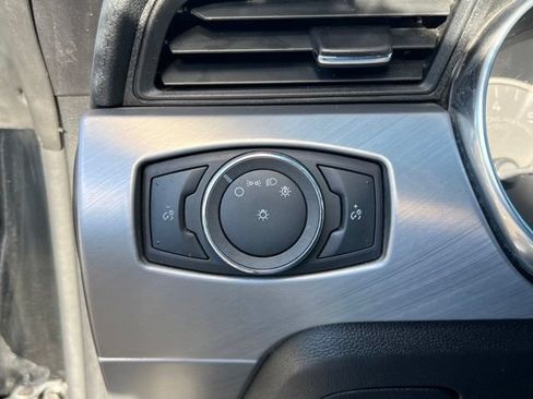 Used 2022 Ford Mustang Premium RWD image 17