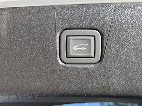 New 2026 Chevrolet Blazer LT image 13