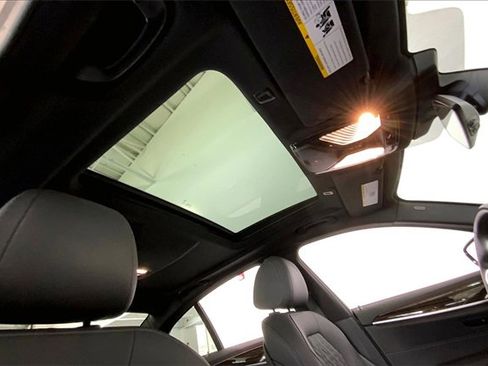 Used 2021 BMW 540i w/ M Sport Package image 22
