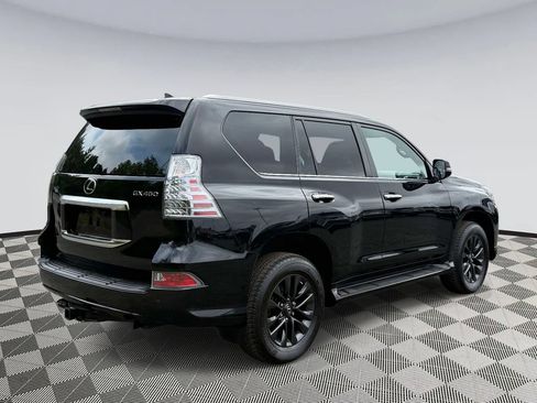 Used 2023 Lexus GX 460 Premium w/ Premium Package AWD/4WD image 2