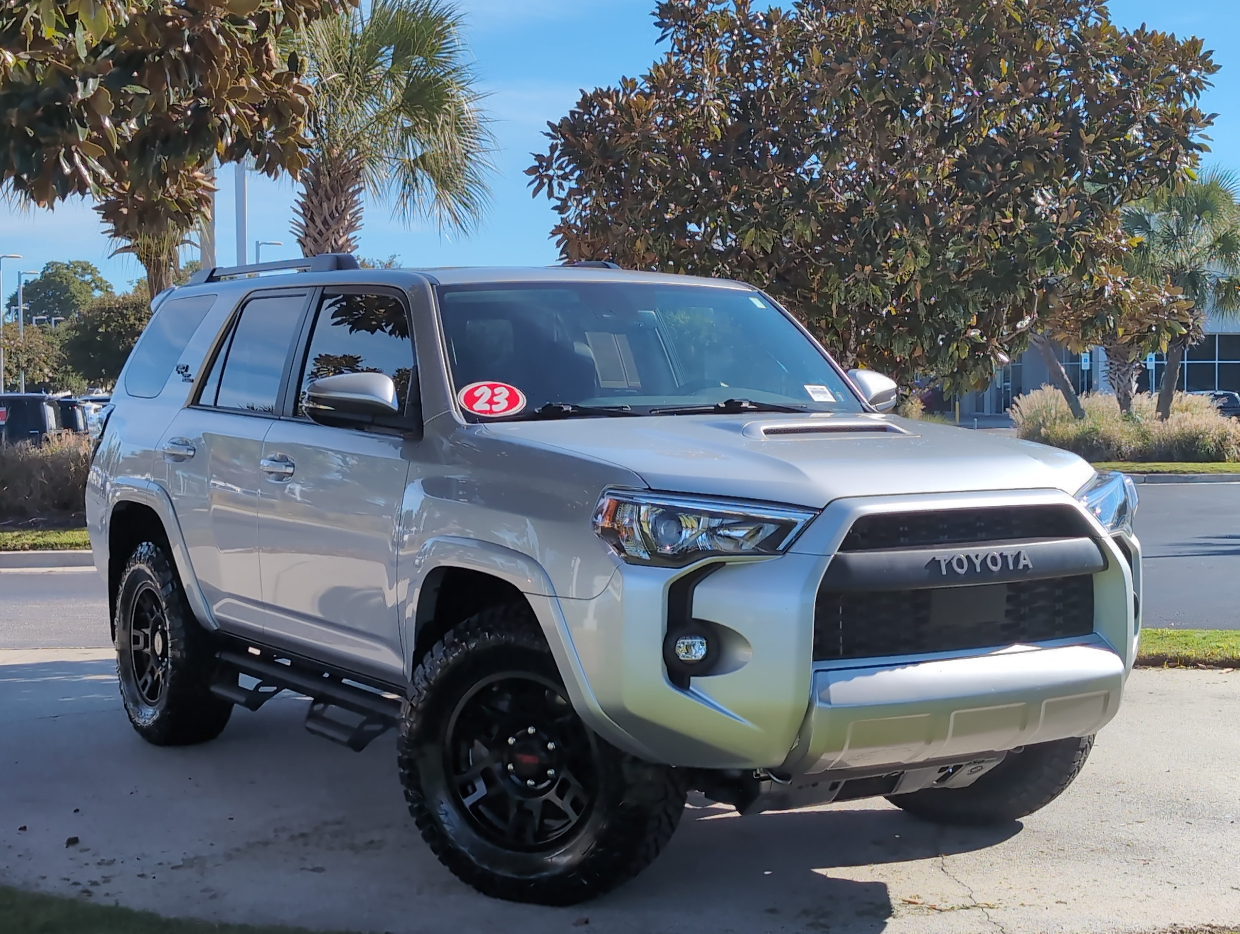 Certified 2023 Toyota 4Runner TRD Off-Road Premium w/ Moonroof Package AWD/4WD image 19