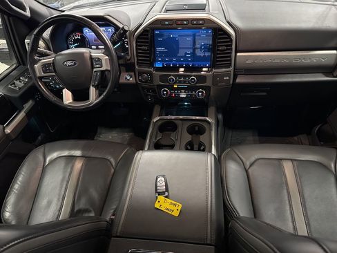 Used 2022 Ford F250 Platinum w/ Tremor Off-Road Package image 43