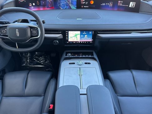 New 2025 Lincoln Navigator Reserve w/ Jet Appearance Package image 12