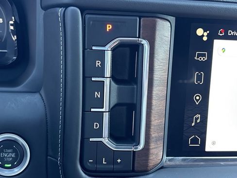 Used 2024 GMC Yukon Denali Ultimate w/ LPO, Floor Liner Package image 41