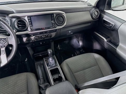 Certified 2022 Toyota Tacoma SR5 image 25