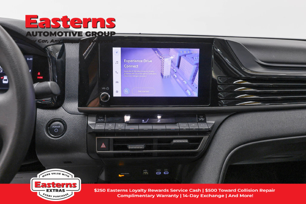 Used 2025 Toyota Camry LE FWD image 12