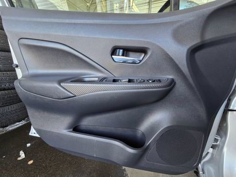 Used 2025 Nissan Versa SV FWD image 16