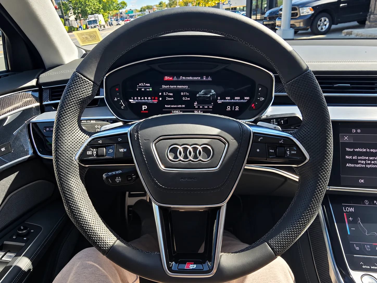 Used 2023 Audi S8 w/ S8 Comfort Plus Package AWD/4WD image 46