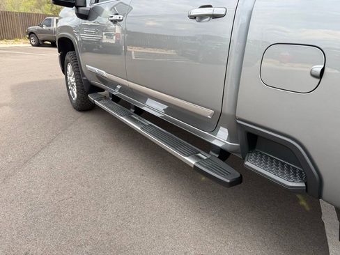 Used 2024 Chevrolet Silverado 2500 High Country w/ High Country Premium Package image 16