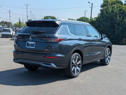 New 2025 Mitsubishi Outlander SEL