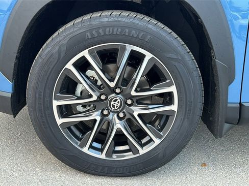 New 2026 Toyota Corolla Cross XLE image 12