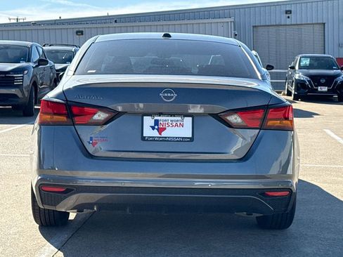 Certified 2025 Nissan Altima 2.5 S image 8