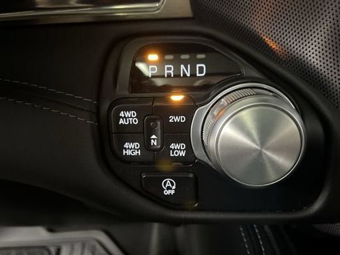 Used 2021 RAM 1500 Limited AWD/4WD image 16