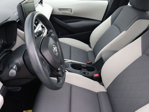 Used 2024 Toyota Corolla LE image 13