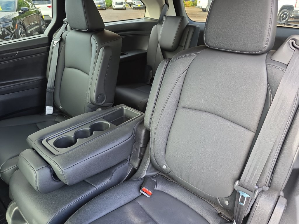 Certified 2026 Honda Odyssey EX-L image 17