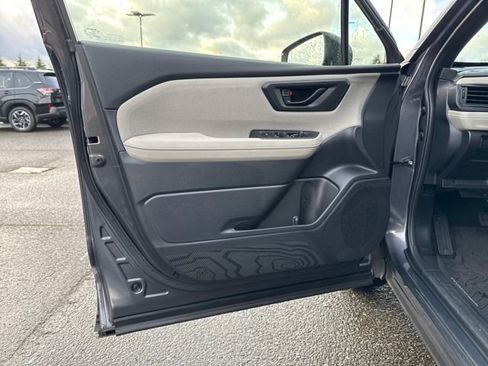 Certified 2025 Subaru Forester image 16