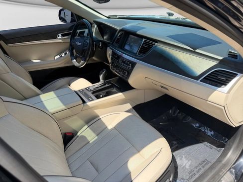 Used 2015 Hyundai Genesis 5.0 RWD image 34