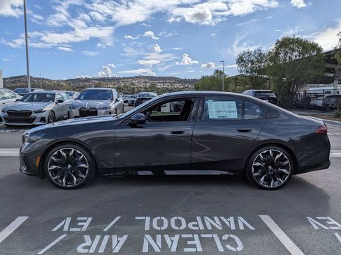 Used 2026 BMW i5 eDrive40 RWD image 6