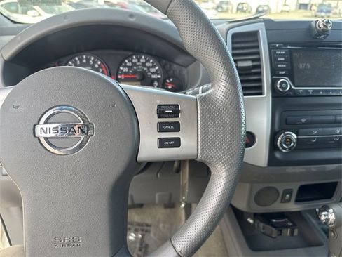 Used 2016 Nissan Frontier SV image 18