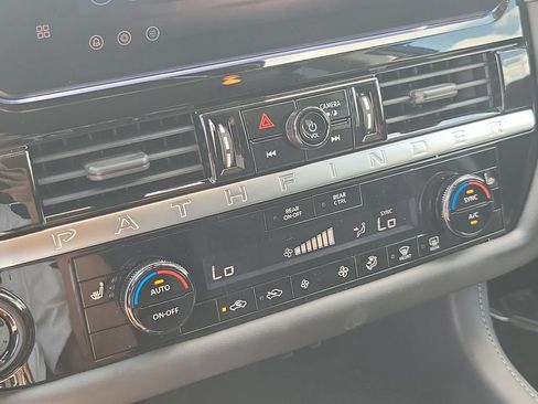 Certified 2026 Nissan Pathfinder SV AWD/4WD image 27