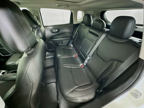 Used 2018 Jeep Compass Latitude w/ Popular Equipment Group image 26