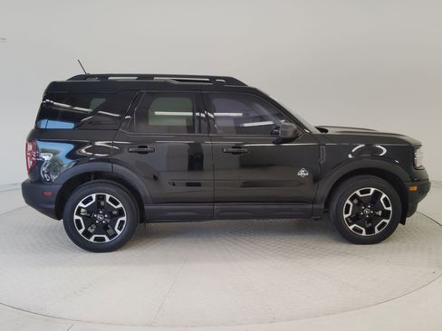 Certified 2023 Ford Bronco Sport Outer Banks w/ Tech Package image 7