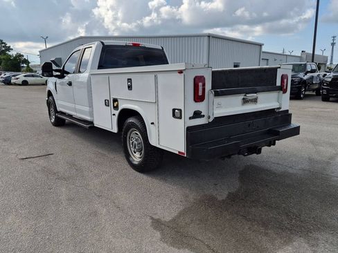 Used 2018 Ford F250 XL w/ Power Equipment Group RWD image 7