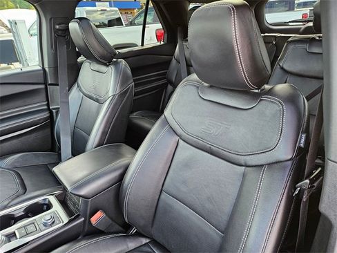 Used 2023 Ford Explorer ST w/ Equipment Group 401A image 13