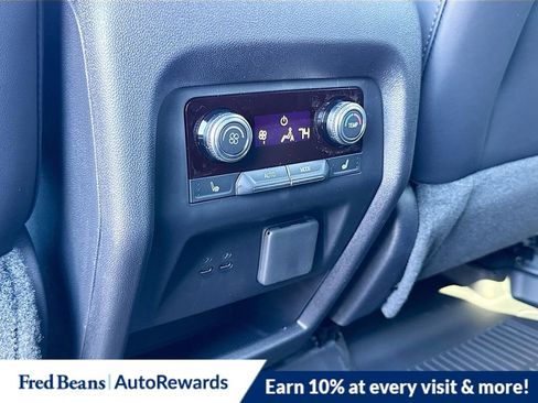 New 2026 GMC Acadia Elevation w/ Elevation Premium Package AWD/4WD image 30
