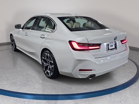 New 2026 BMW 330i Sedan w/ Premium Package image 7