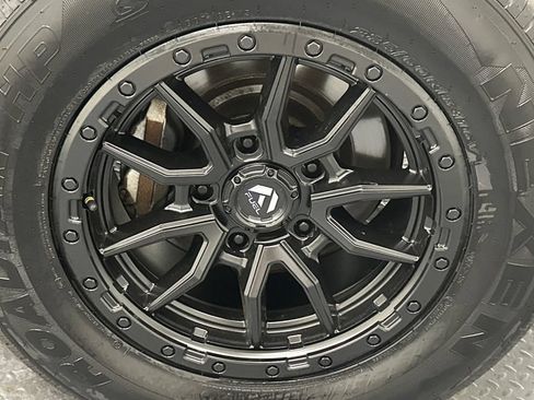 Used 2017 Toyota Land Cruiser AWD/4WD image 23