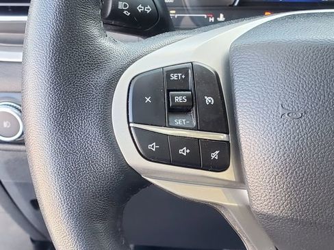 Certified 2022 Ford Explorer XLT w/ Equipment Group 202A image 13