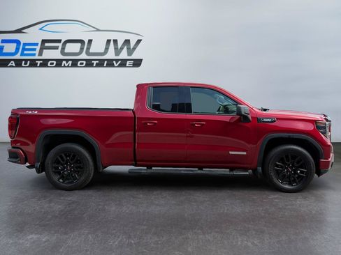 Used 2022 GMC Sierra 1500 Elevation w/ Preferred Package AWD/4WD image 2